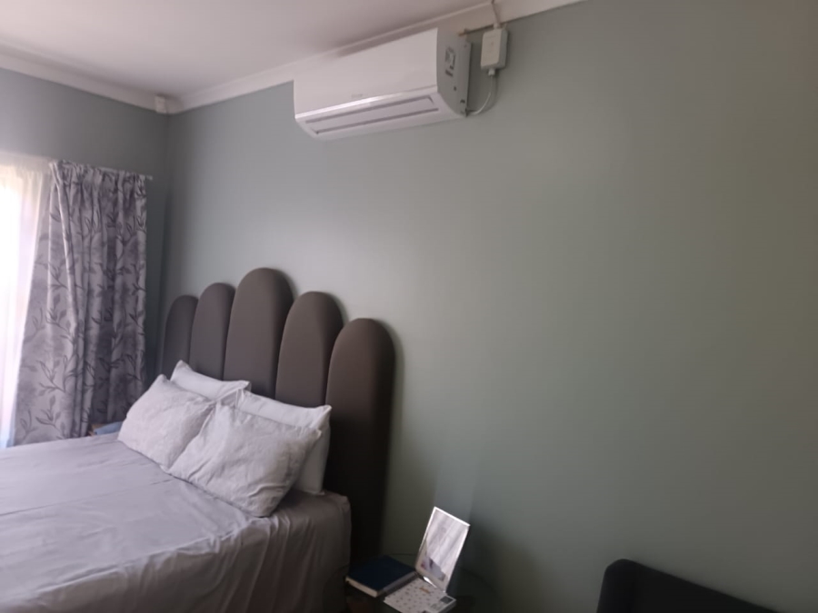 3 Bedroom Property for Sale in Riviera Northern Cape